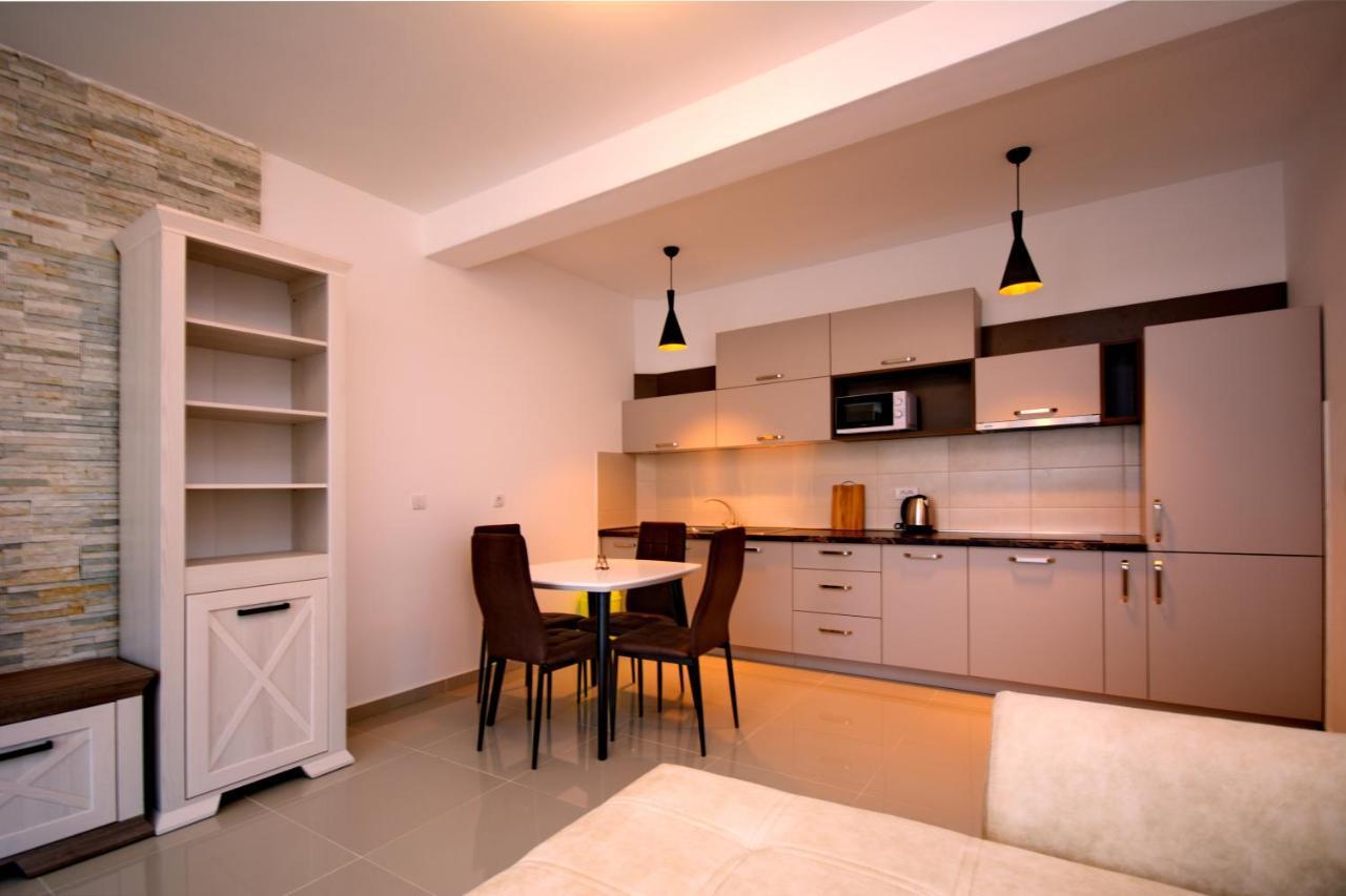 Apartment Dobrota Tomici  Экстерьер фото