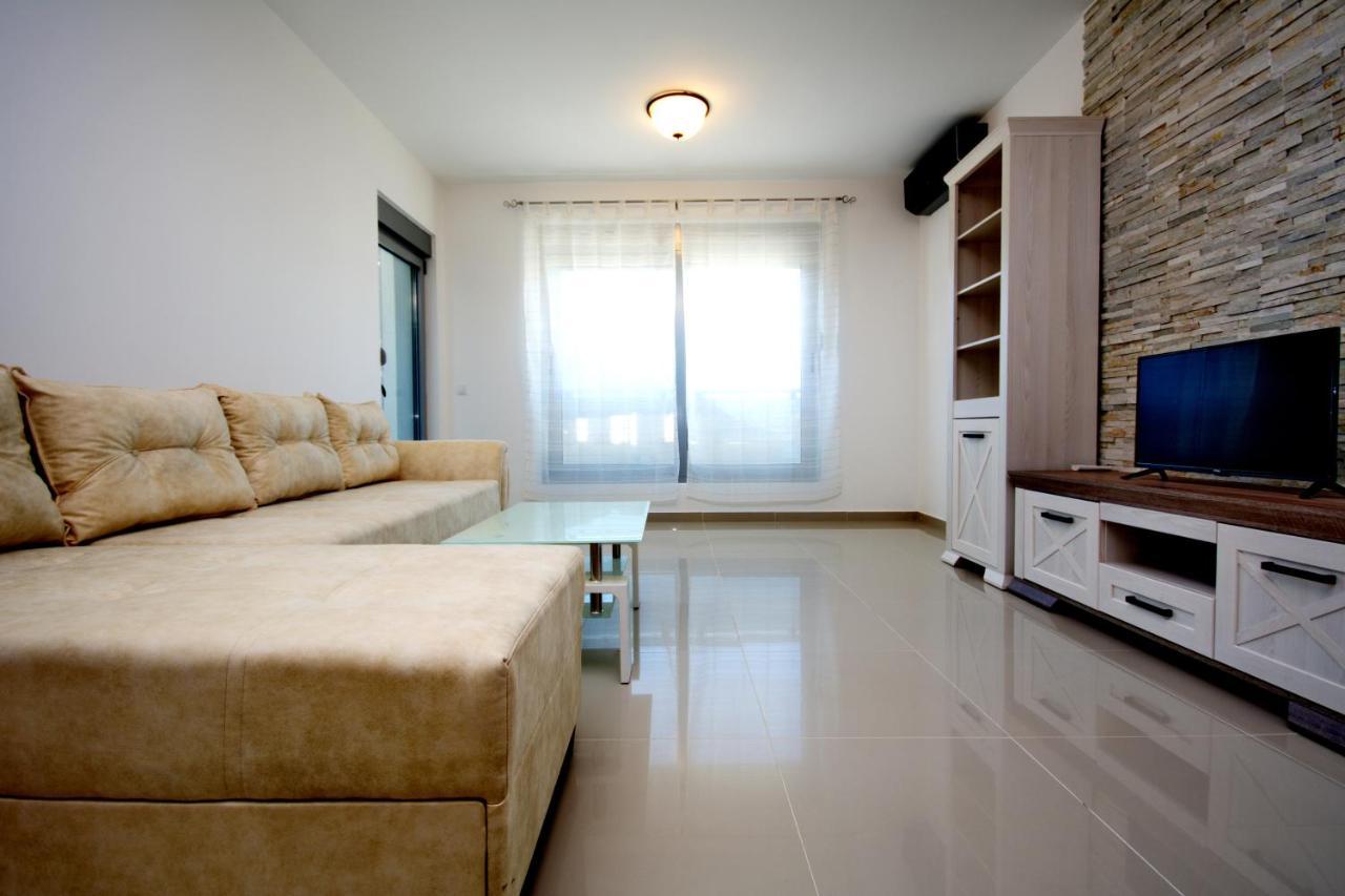 Apartment Dobrota Tomici  Экстерьер фото