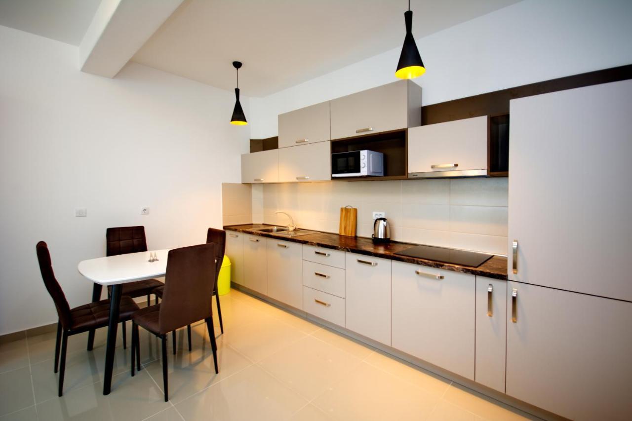 Apartment Dobrota Tomici  Экстерьер фото